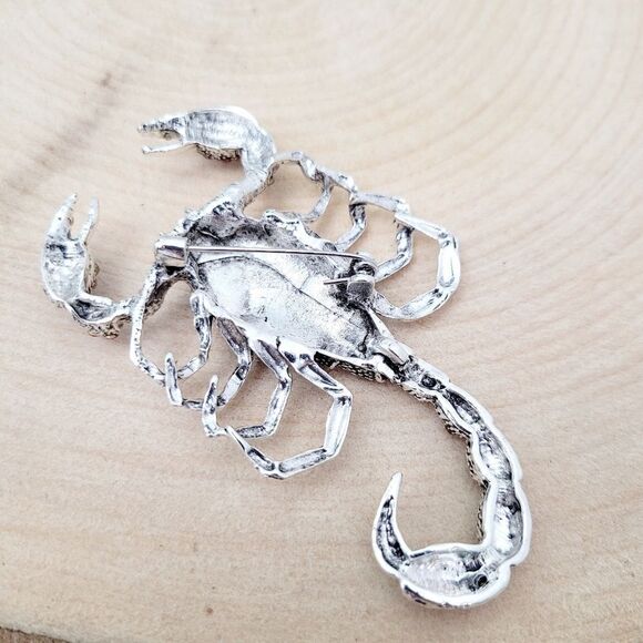 Brand New Silver Scorpion Pink Rhinestone Brooch Pin - Picture 4 of 8